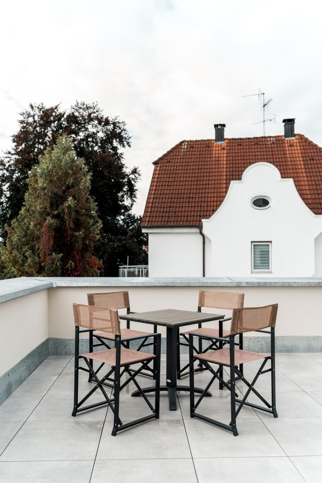 Sedan Apartamento